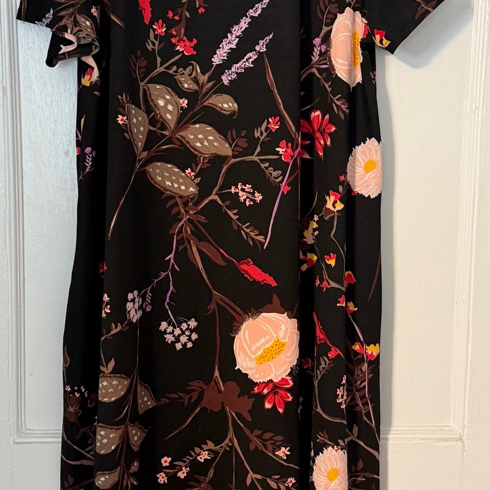 LulaRoe Floral Dress in Black.